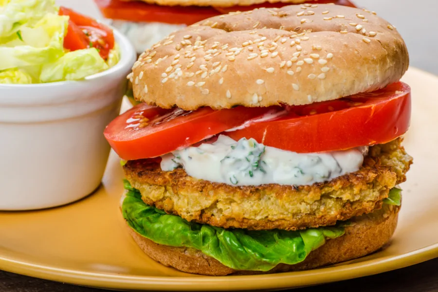 basil chickpea burger