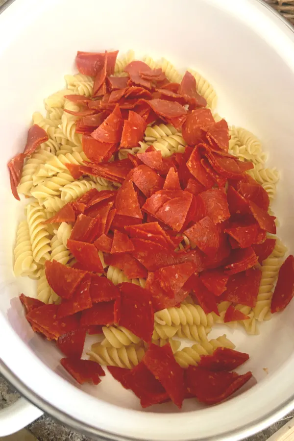 rotini noodles and pepperoni 