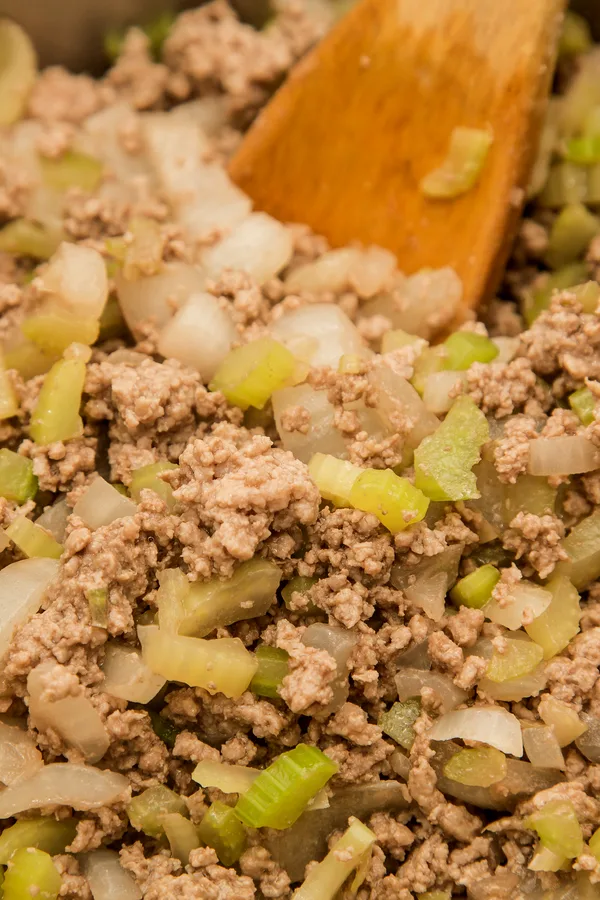browning ground beef, onion and celery
