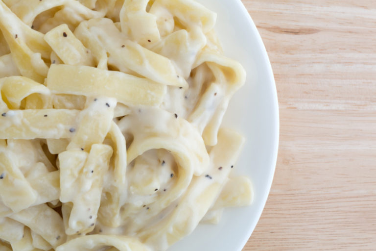 Dairy Free Alfredo Sauce Made In Minutes! Make Your Meals