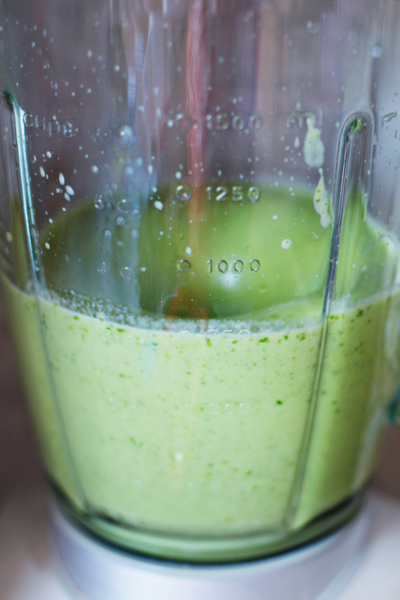 healthy green smoothie 