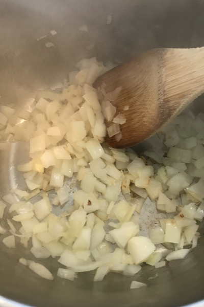 saute onions 