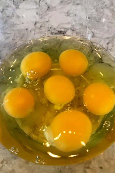 6 eggs 