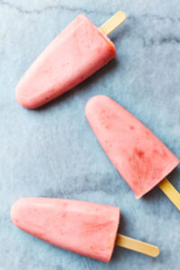 strawberry and yogurt popsicles