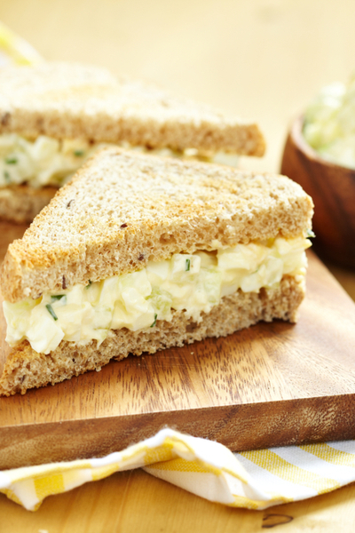 egg salad sandwich 