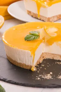 lemon curd on cheesecake