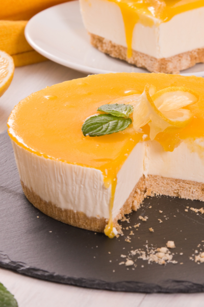 lemon curd on cheesecake 