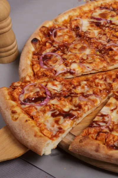 barbecue chicken pizza