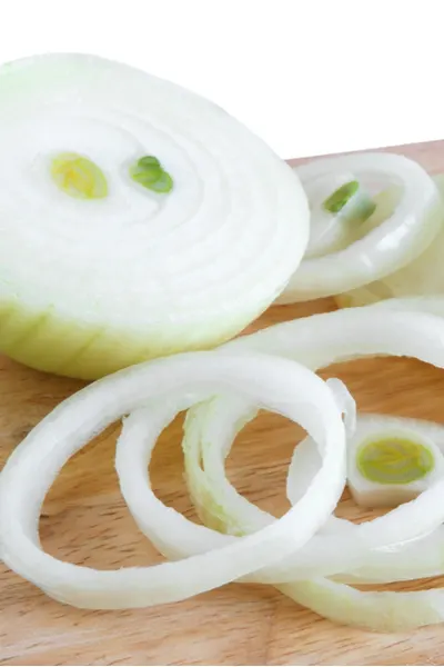 sliced onions