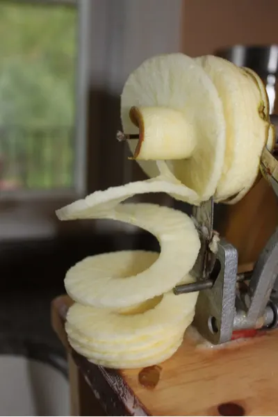 apple peeler, corer, slicer