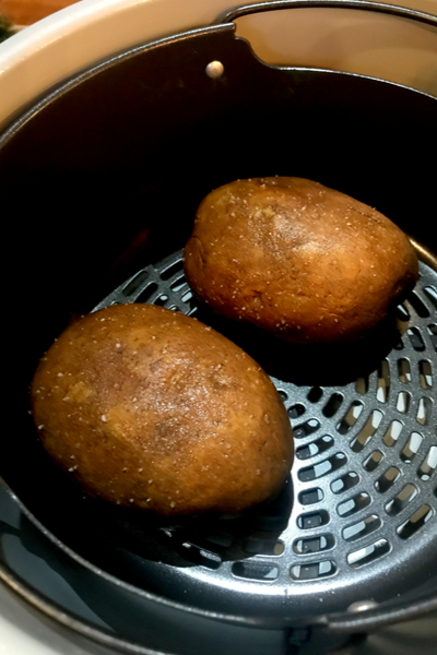 air fryer baked potatoes