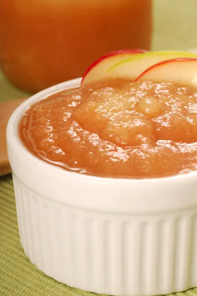 slow cooker cinnamon applesauce