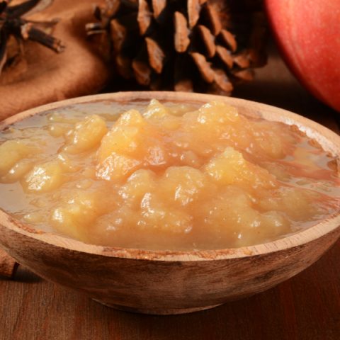 Slow Cooker Cinnamon Applesauce