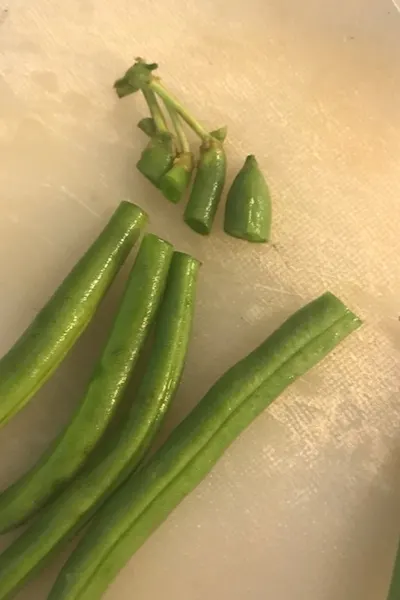 trimmed green beans 