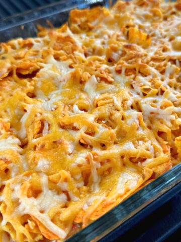 Buffalo Chicken Mac and Cheese Casserole Recipe