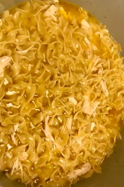 cooked slow cooker chicken and noodles 
