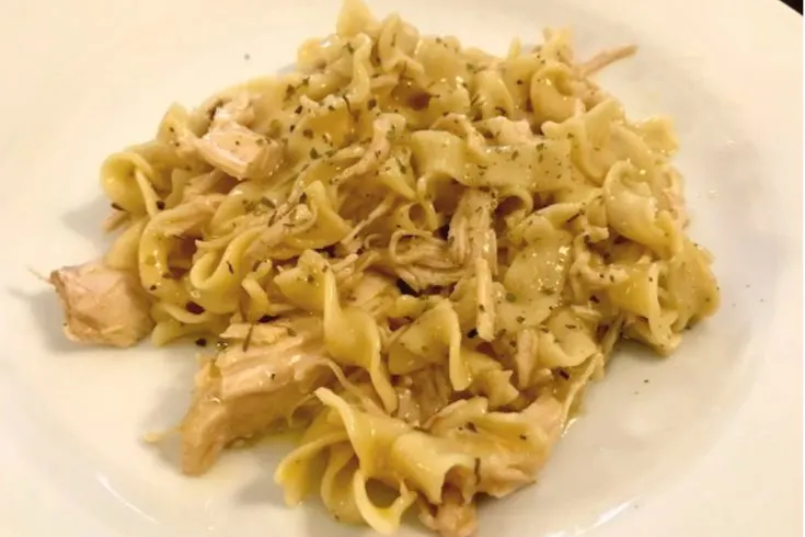 Slow Cooker Chicken and Noodles