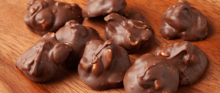 Slow Cooker Chocolate Nut Clusters – A Classic Holiday Treat Slow Cooker Chocolate Nut Clusters – A Classic Holiday Treat
