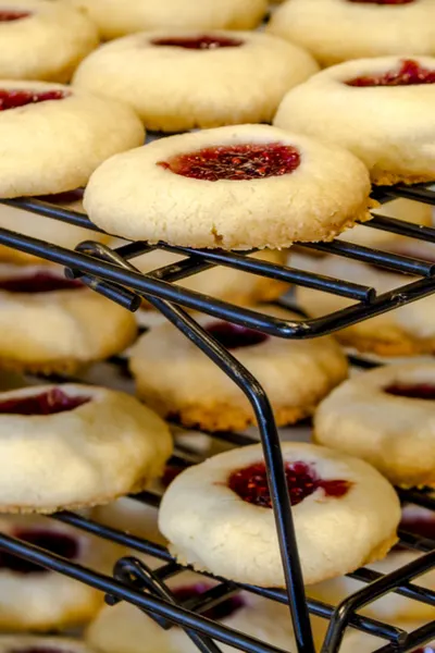 thumbprint cookies cooling 