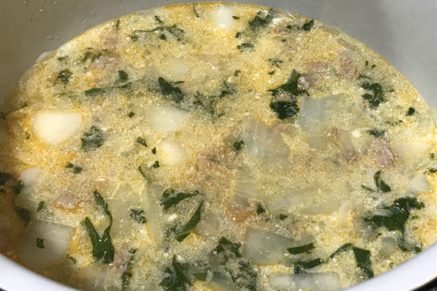 instant pot low-carb zuppa toscana soup