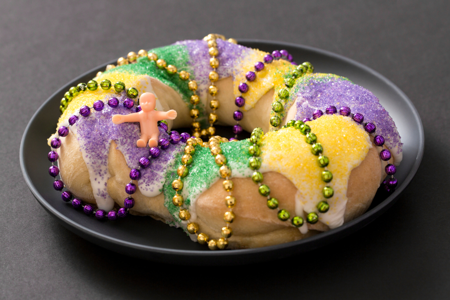 Traditional Mardi Gras King Cake • Curious Cuisiniere