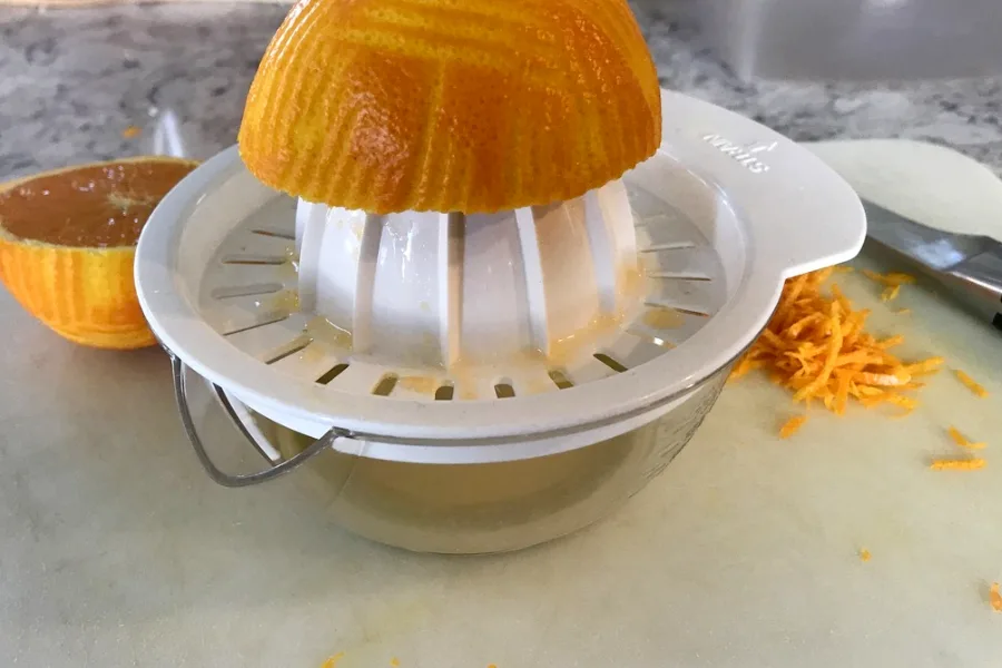 juice an orange 