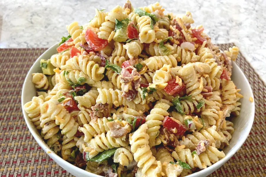 Bento no. 40: Pasta Salad Niçoise with a twist