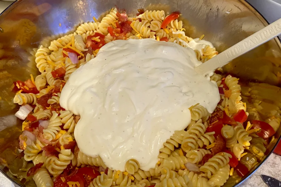blt pasta salad dressing 