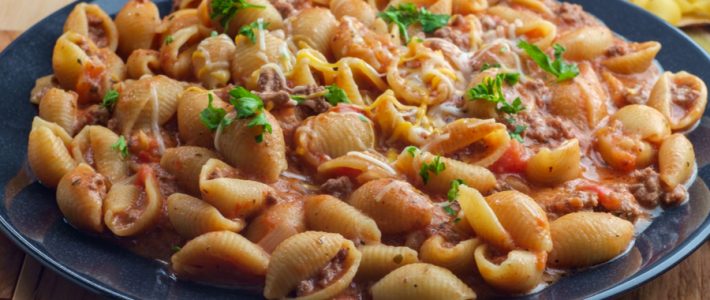 Slow Cooker Creamy Beef and Shells slow cooker creamy beef and shells featured
