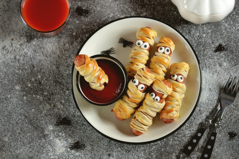 Mini Hot Dog Mummies With Honey Mustard Dip