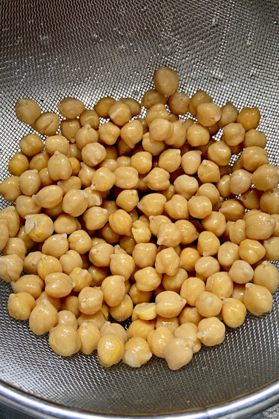 rinse garbanzo beans