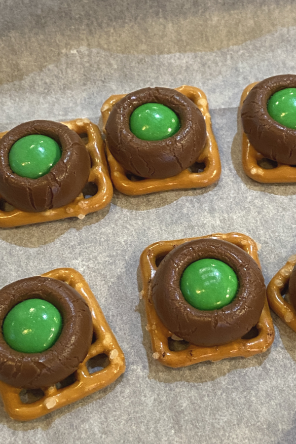 M&M Pretzel Treats  Tasty Kitchen: A Happy Recipe Community!