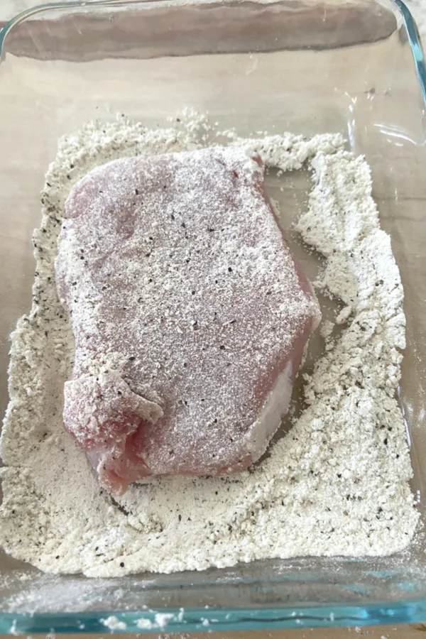 dredge pork in flour 