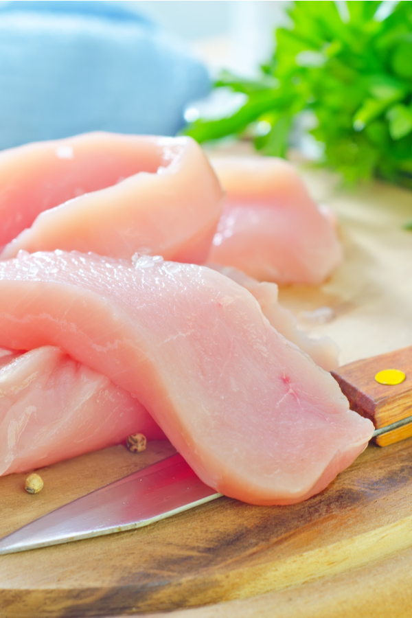 slicing chicken breasts 