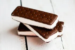 homemade ice cream sandwiches