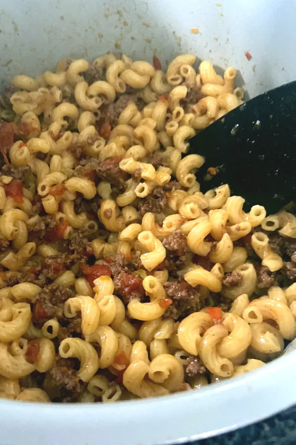 instant pot cheesy taco pasta 