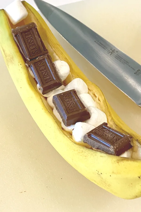 banana with mini marshmallows and chocolate 