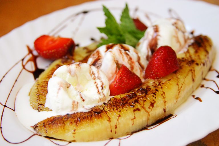 grilled banana split boats