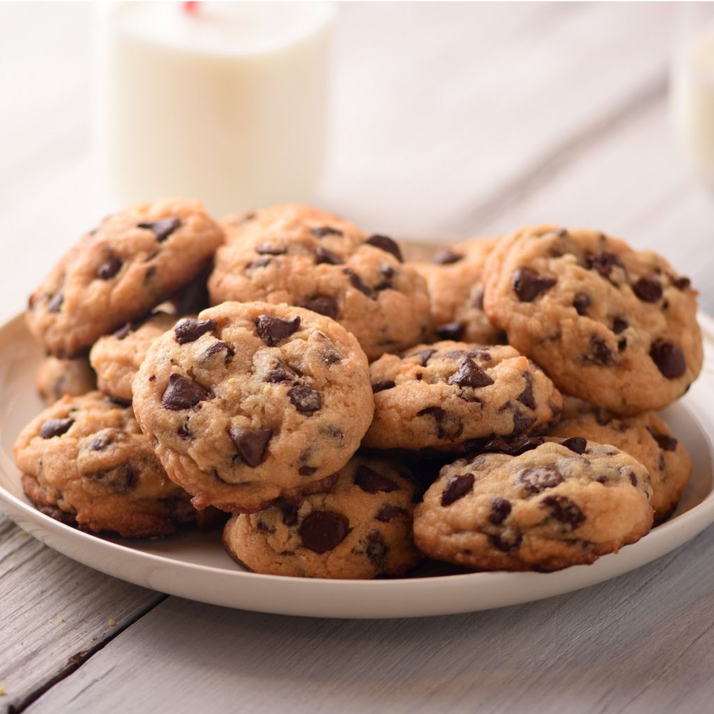 chocolate chip cookies