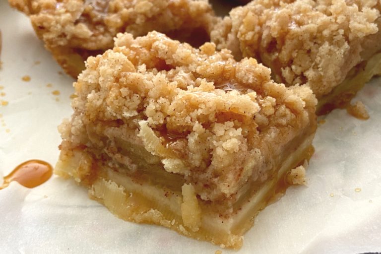 caramel apple pie bars
