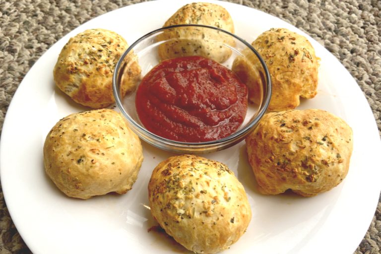 air fryer pizza bombs