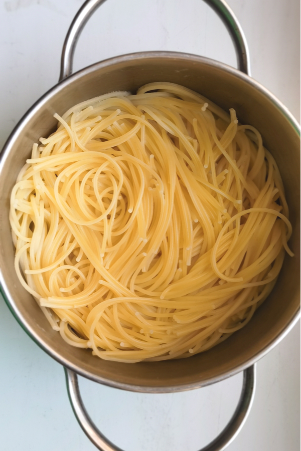 spaghetti noodles