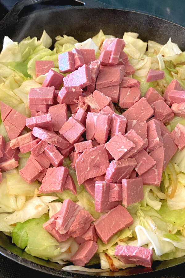 onions cabbage corned beef 