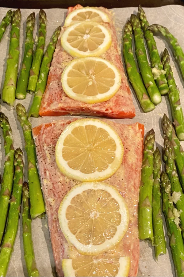 lemon pepper salmon and asparagus 
