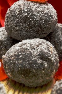 Kentucky bourbon balls