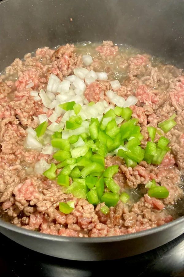 ground beef, onions, and green pepper