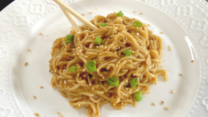 Sesame Garlic Ramen Noodles - Whisper of Yum