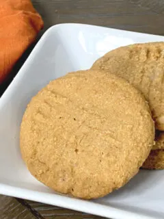 3 ingredient peanut butter cookie