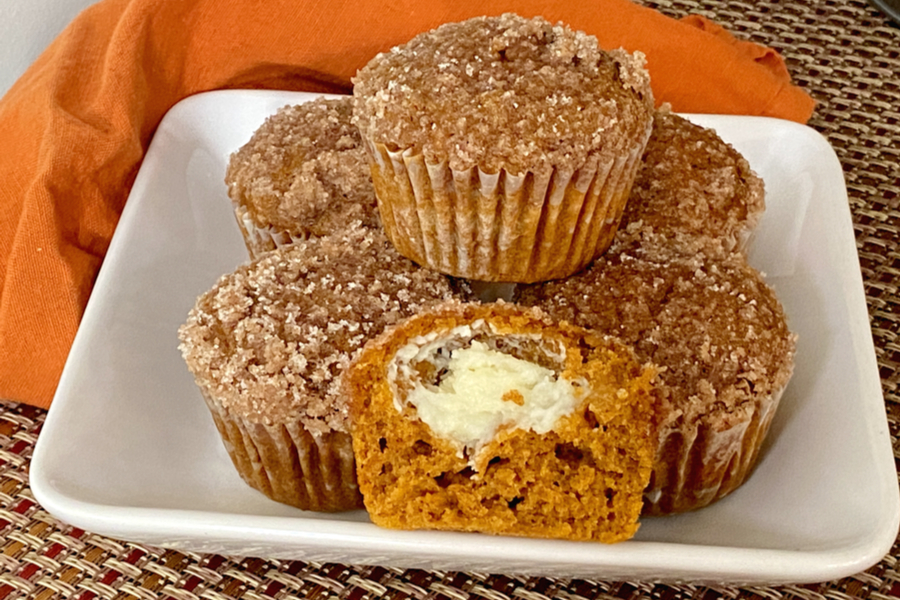 Pumpkin Muffins With Cream Cheese Filling