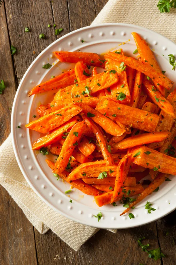 honey glazed carrots a traditional Thanksgiving side dish recipe